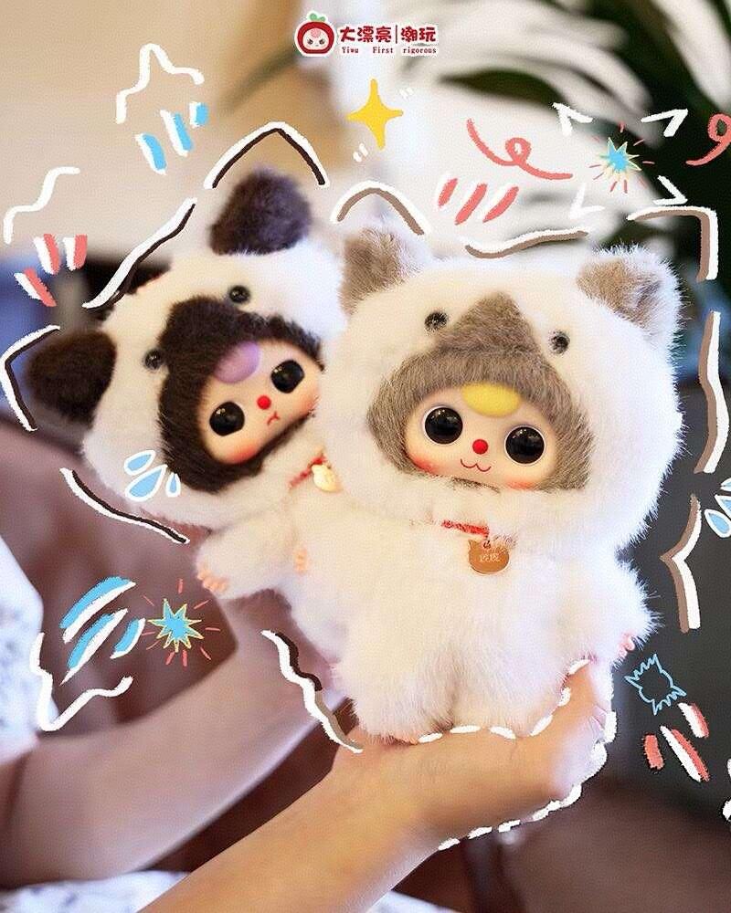 Baby three whose cat is this plush blind box
